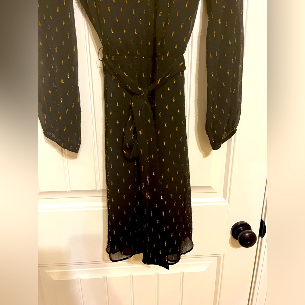 White House Black Market Black and Gold Dress - Picture 5 of 8